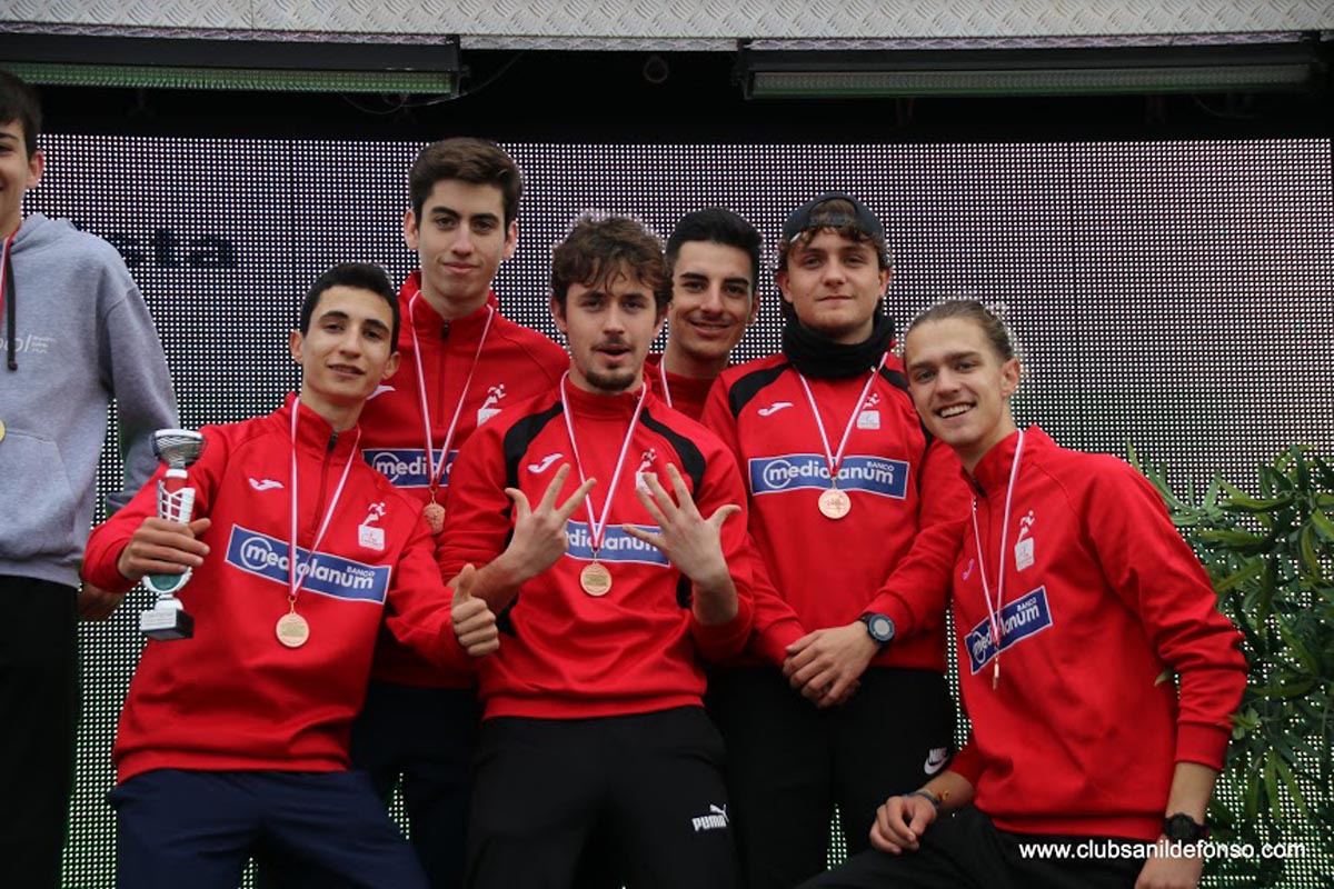 El equipo Sub-20 del CA San Ildefonso-Banco Mediolanum, bronce en el Regional