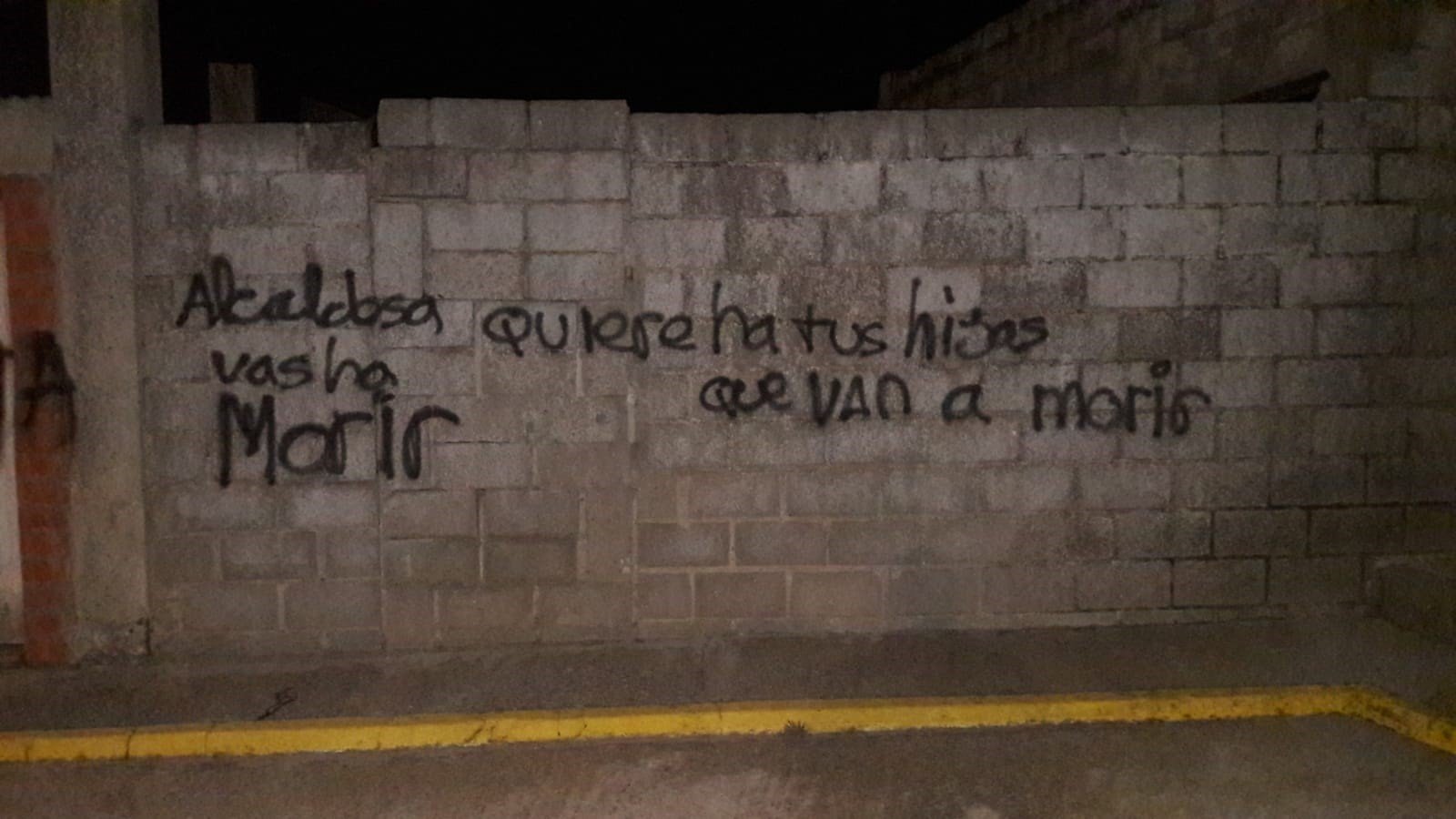 Estas son las pintadas que han aparecido en Alcaudete de la Jara (Toledo).