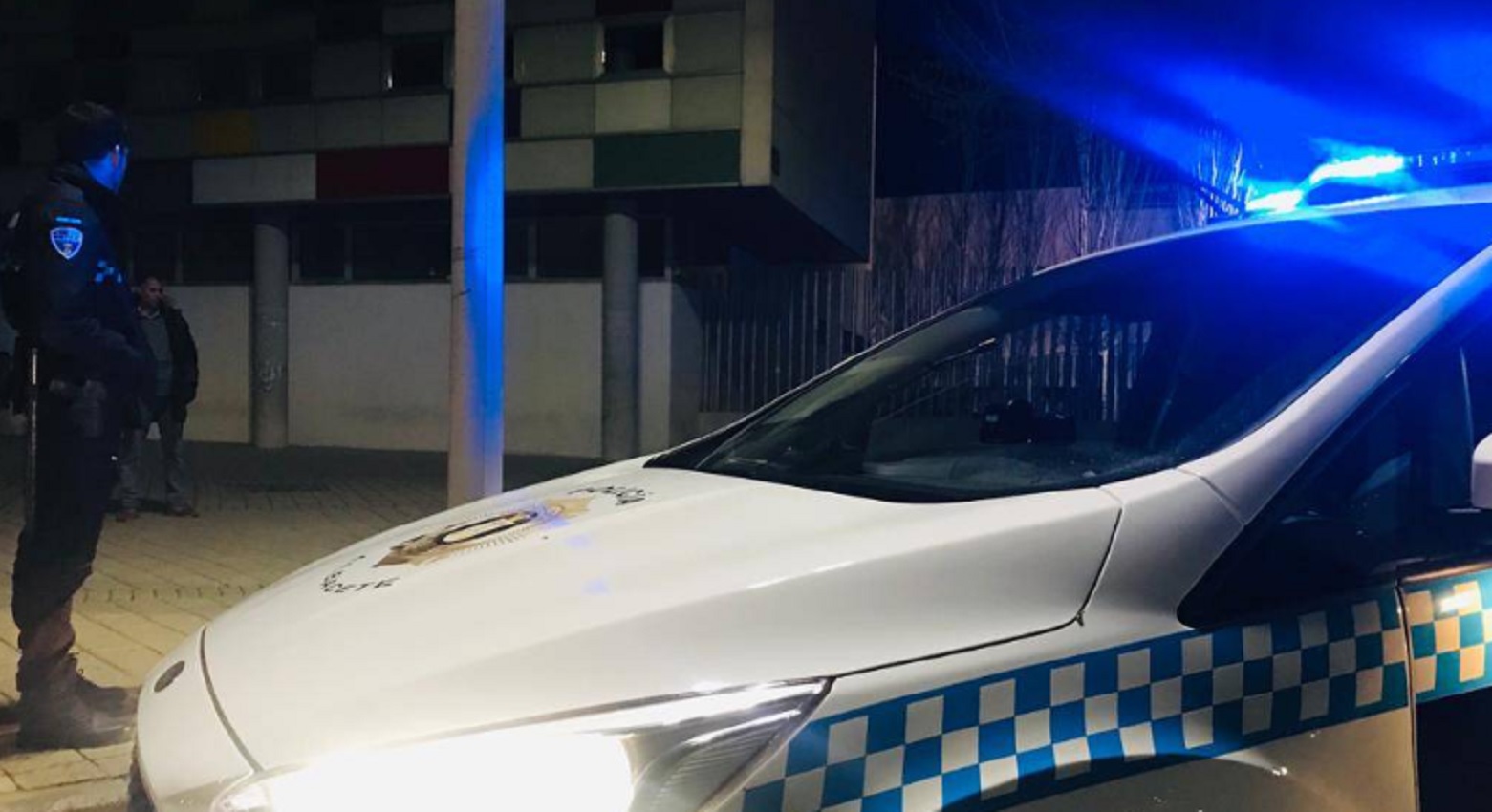 La Policía Local de Albacete identificando a personas durante el estado de alarma.