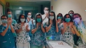 La Unidad de Neonatos agradece en un vídeo los aplausos recibidos.