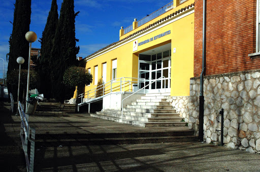 La Diputación de Guadalajara pone la residencia al servicio de los profesionales.