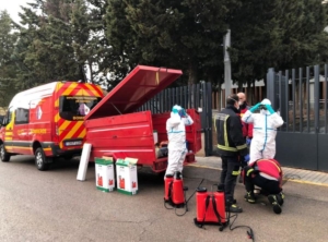 Bomberos de la Diputación de Cuenca, trabajando contra el coronavirus