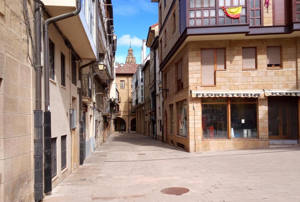 Una calle de Haro, una de las poblaciones donde antes de cebó la pandemia del coronavirus