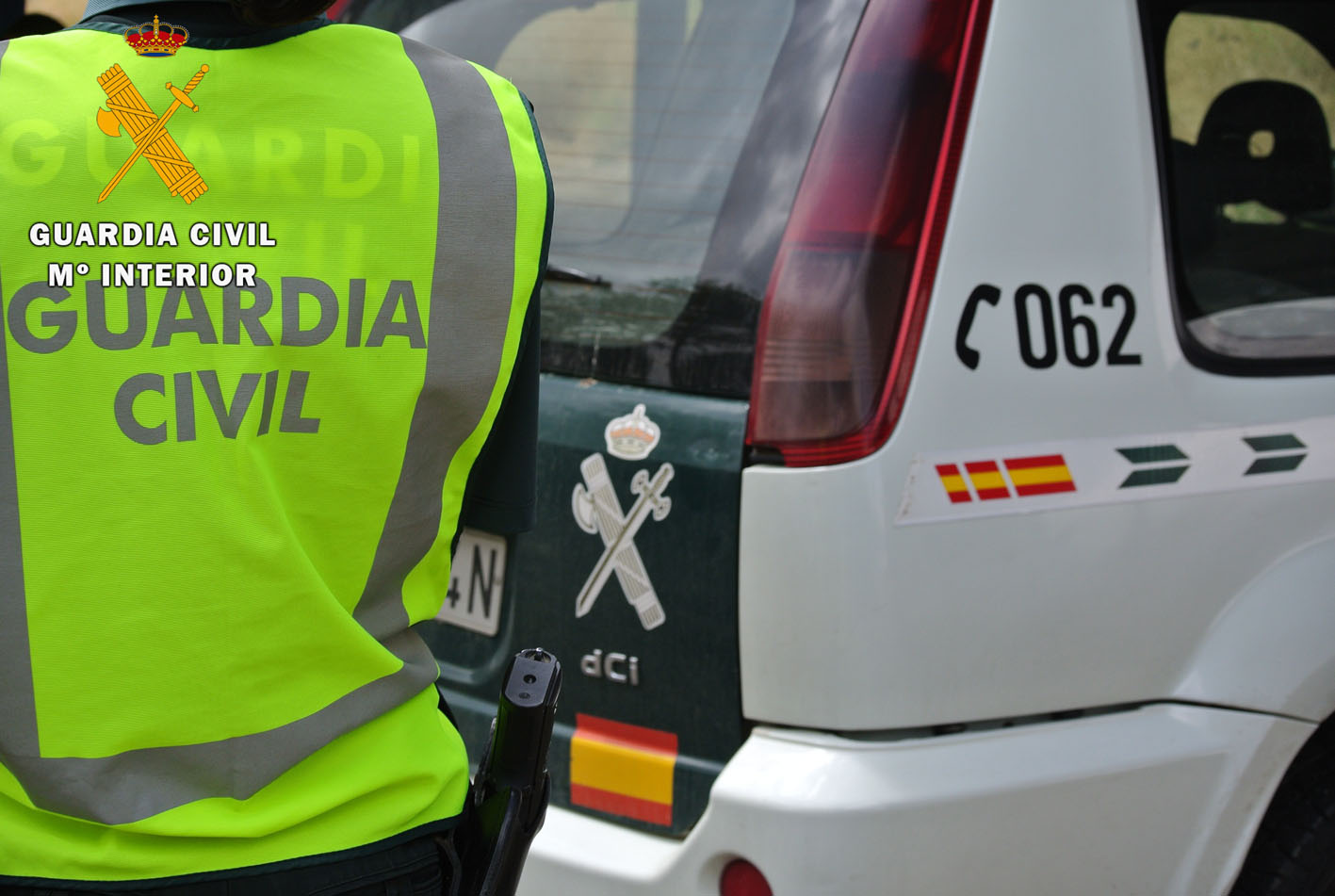 La Guardia Civil detuvo a un joven de 23 años porque se había saltado hasta el cuatro ocasiones el confinamiento. guardia civil vehículo