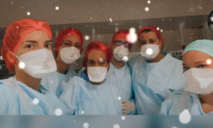 Enfermeras, médicos… El video de la UCI del Hospital Provincial es realmente emotivo.