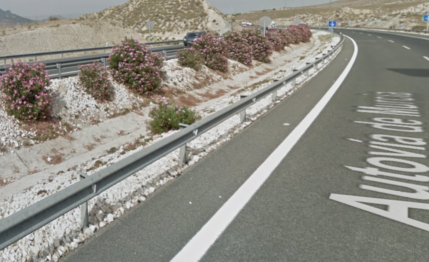 Carretera A-30, en el término municipal de Tobarra (Albacete).