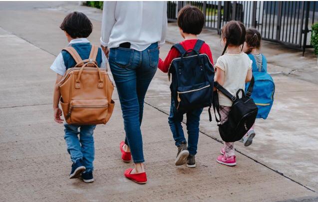 niños, mochila, colegio, padres