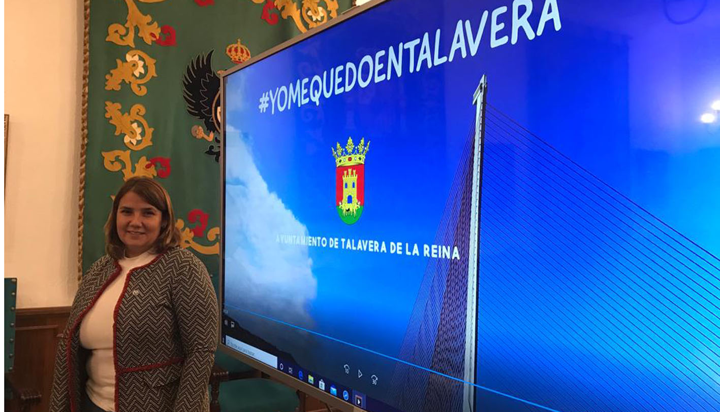 Tita García Élez, alcaldesa, durante la presentación del vídeo del apoyo al consumo local.