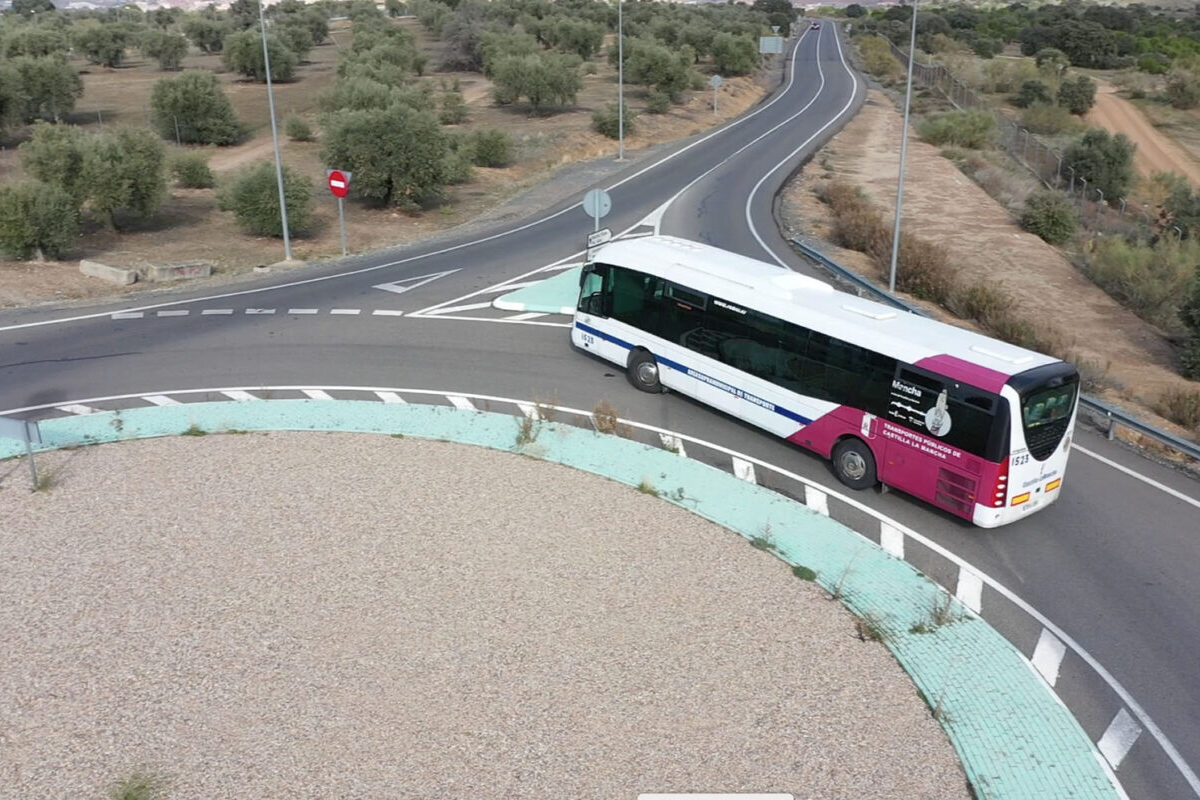 Autobús, medio de transporte muy utilizado entre provincias en CLM.