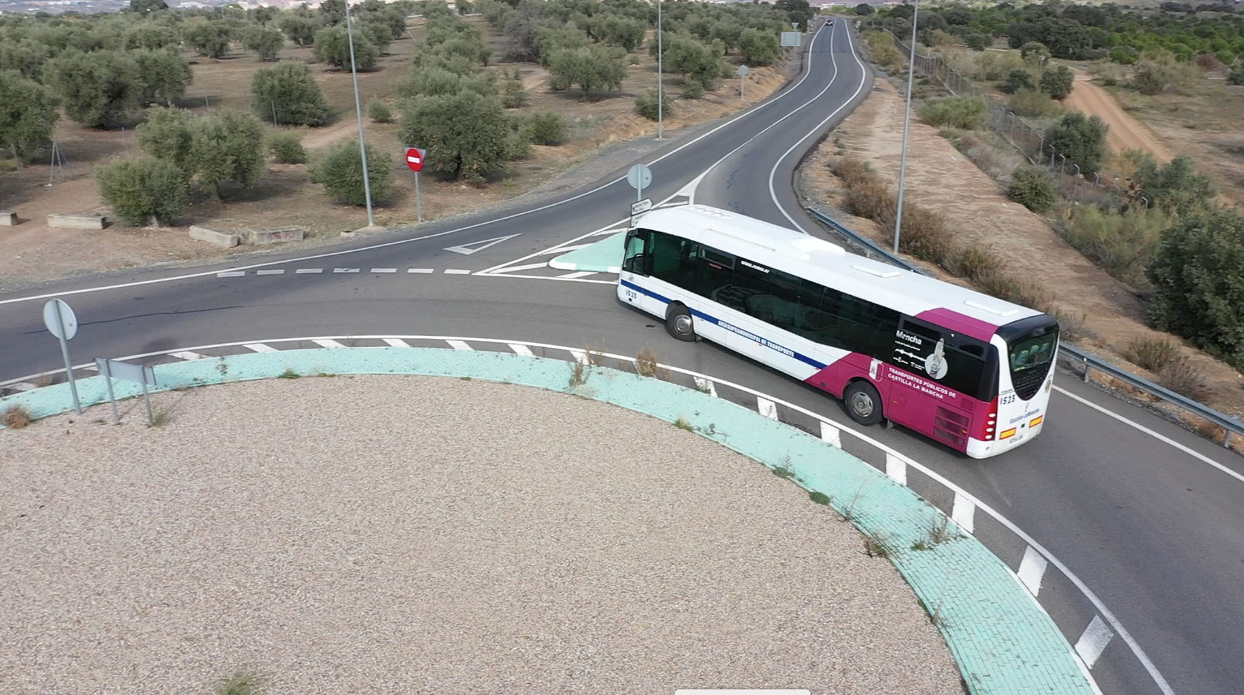 Autobús, medio de transporte muy utilizado entre provincias en CLM.