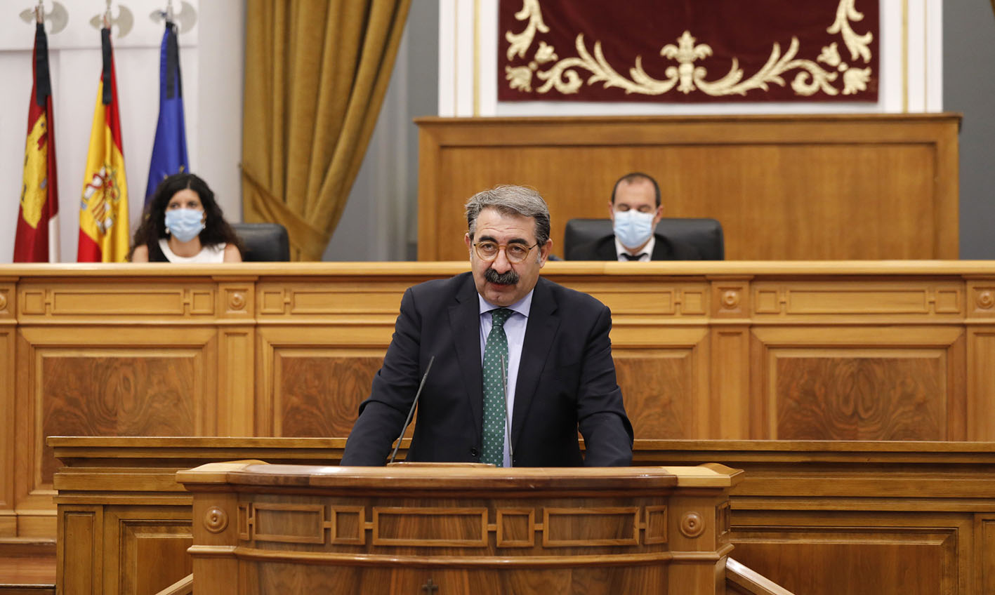 Jesús Fernández Sanz, durante su comparecencia en las Cortes de CLM.