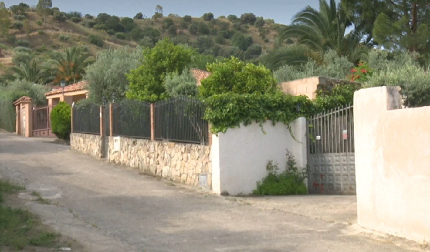 Esta es la casa de Las Herencias, en la provincia de Toledo, donde unos irresponsables celebraron una fiesta.