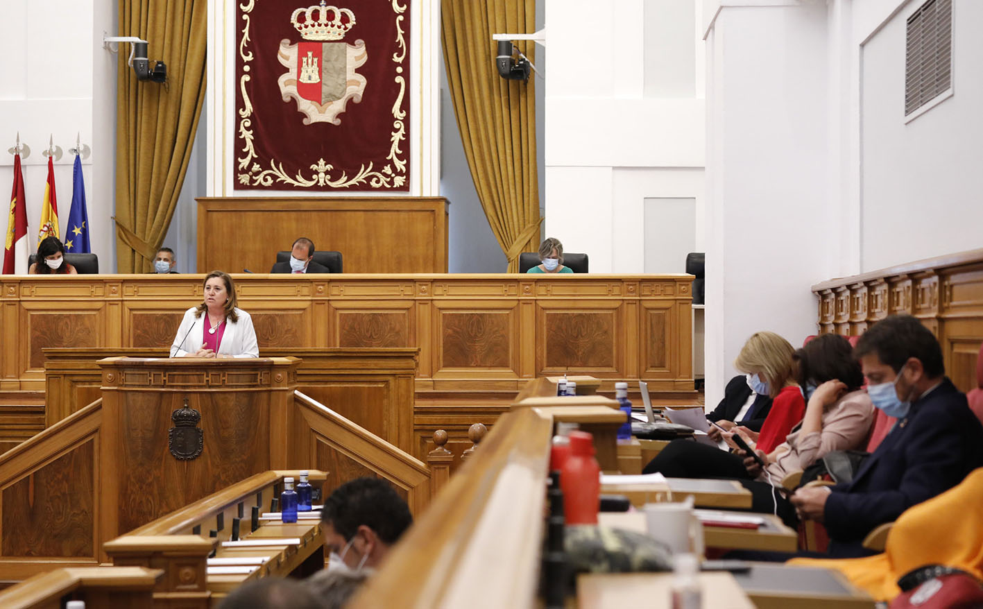Rosana Rodríguez, en el Pleno de las Cortes de CLM.