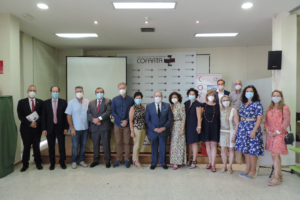 El Consejo Rector de Cofarta, presidido por Paulino Estrada, ha celebrado su Asamblea General Ordinaria y ha recordado a todos los fallecidos, también a los farmacéuticos que se han dejado la vida en la lucha contra la pandemia.