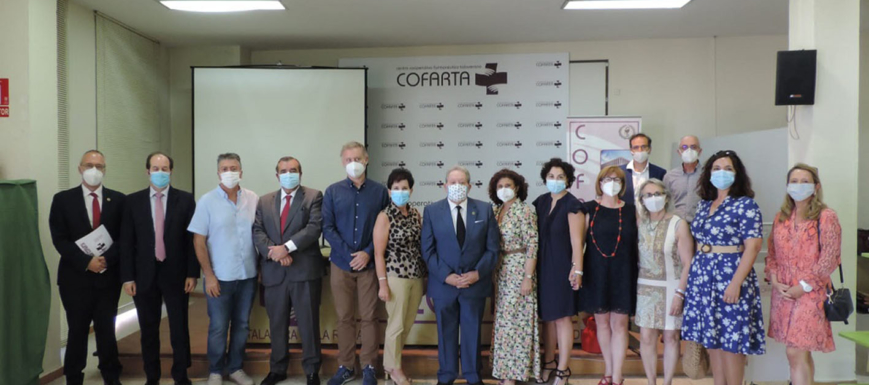 El Consejo Rector de Cofarta, presidido por Paulino Estrada, ha celebrado su Asamblea General Ordinaria y ha recordado a todos los fallecidos, también a los farmacéuticos que se han dejado la vida en la lucha contra la pandemia.