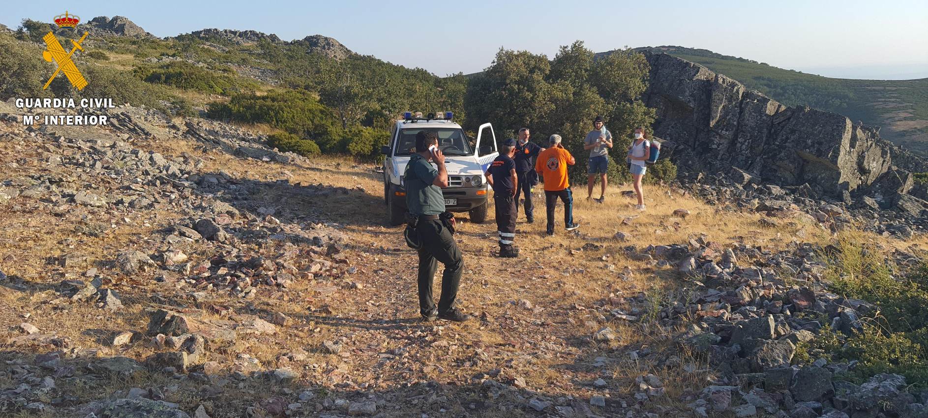 Los dos senderistas tuvieron que avisar a la Guardia Civil al encontrarse exhaustos en el monte.