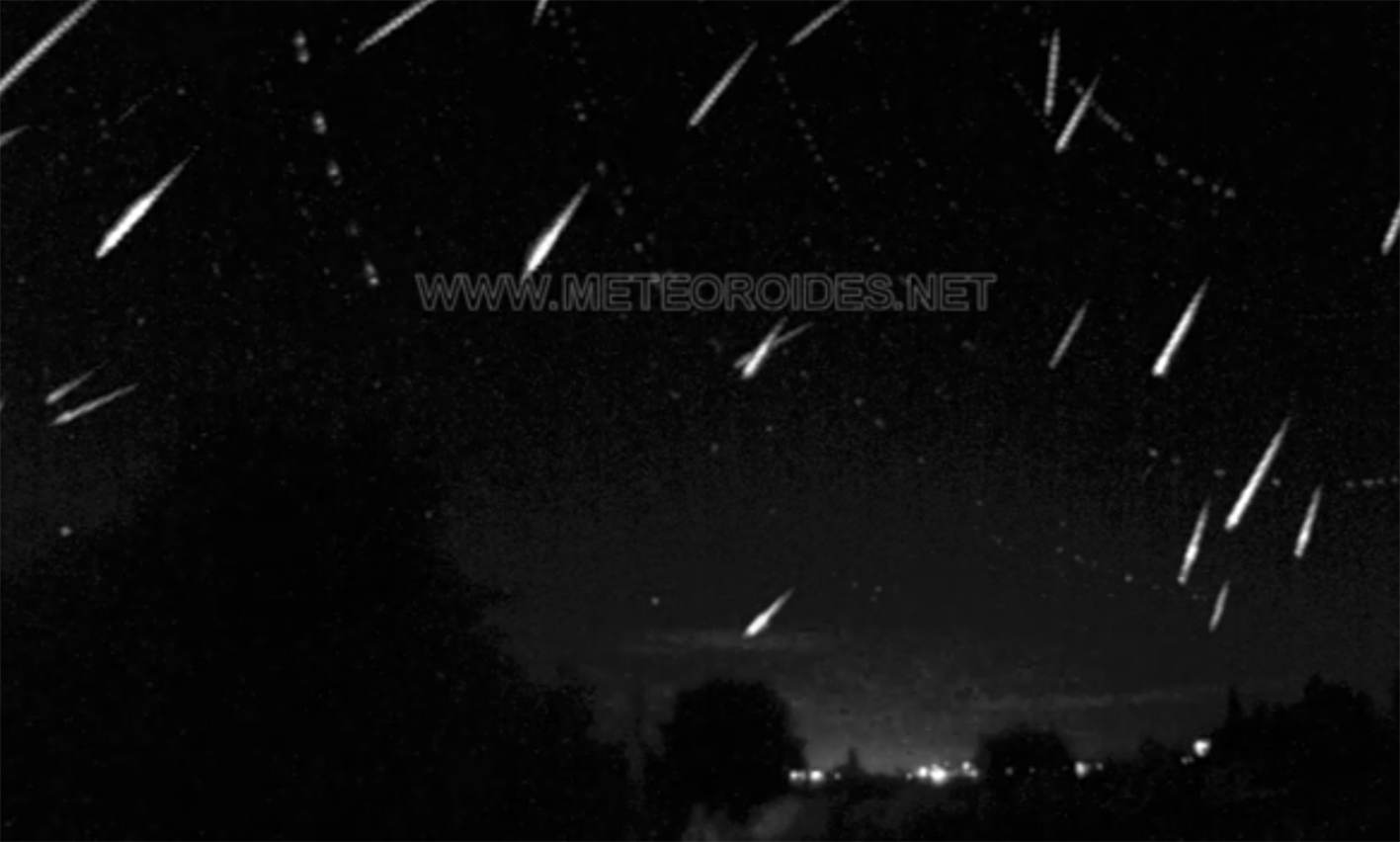 Así se vio la lluvia de Perseidas la noche del martes 11 de agosto en Castilla-La Mancha.