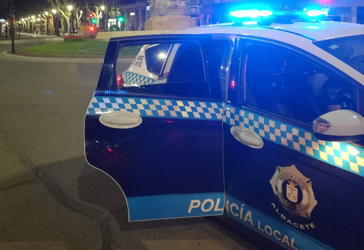 Imagen de archivo de un vehículo de la Policía Local de Albacete.