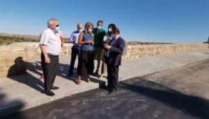 El Paseo de Recaredo se reabre al tráfico el jueves 20. La alcaldesa, Milagros Tolón, ha supervisado hoy las obras.