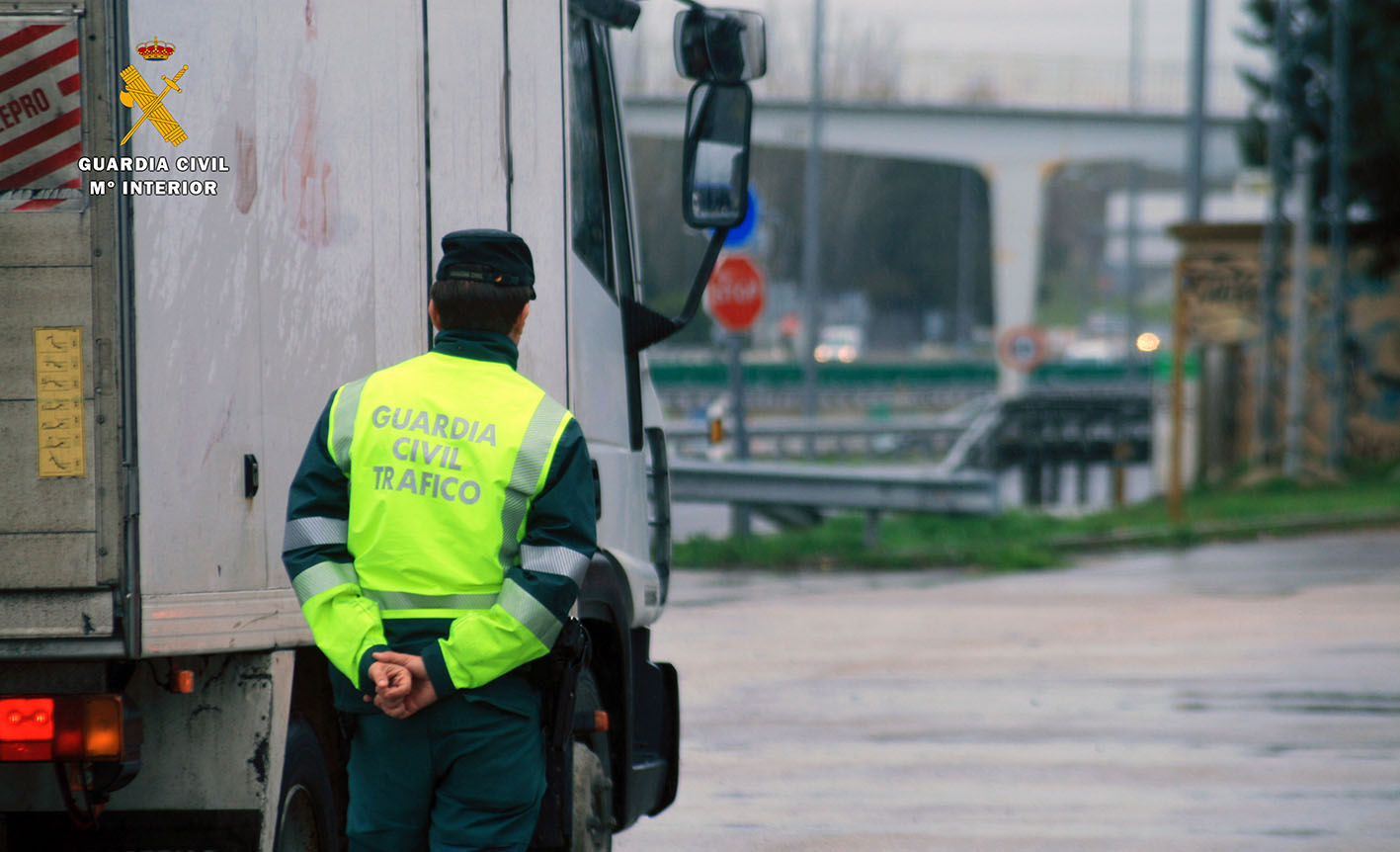 La Guardia Civil detiene a un camionero en Guadalajara