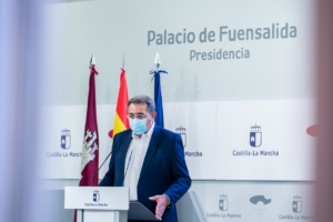 Jesús Fernández Sanz, consejero de Sanidad de Castilla-La Mancha.