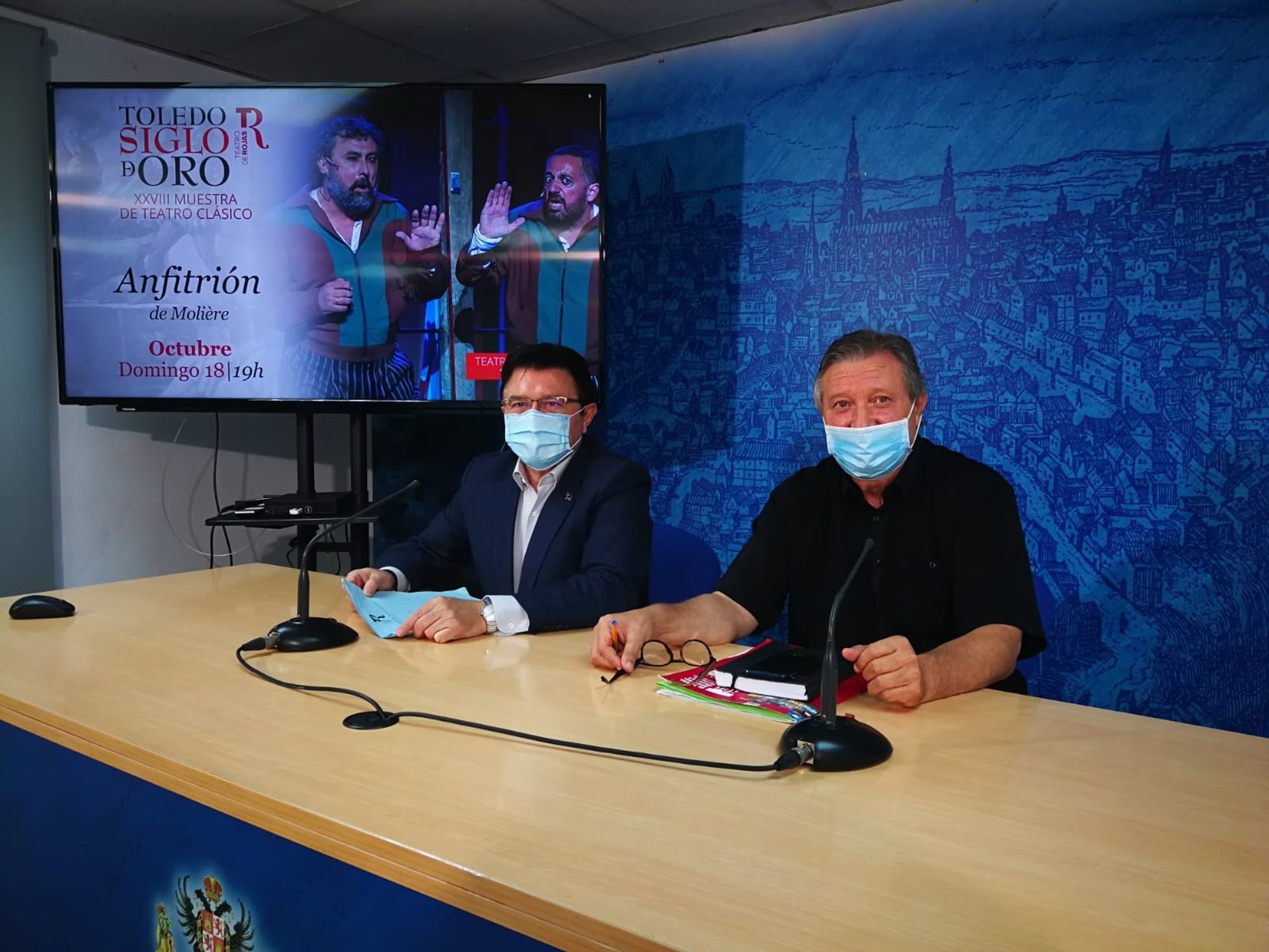 El concejal de Cultura del Ayuntamiento de Toledo, Teo García, y el director del Teatro de Rojas, Francisco Plaza.