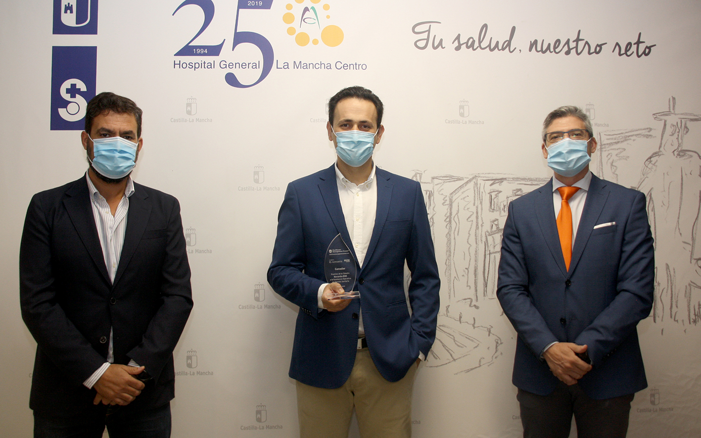Los tres doctores que diseñaron el programa "Urgencias sin colapsos" para el hospital Mancha Centro, en Alcázar de San Juan.