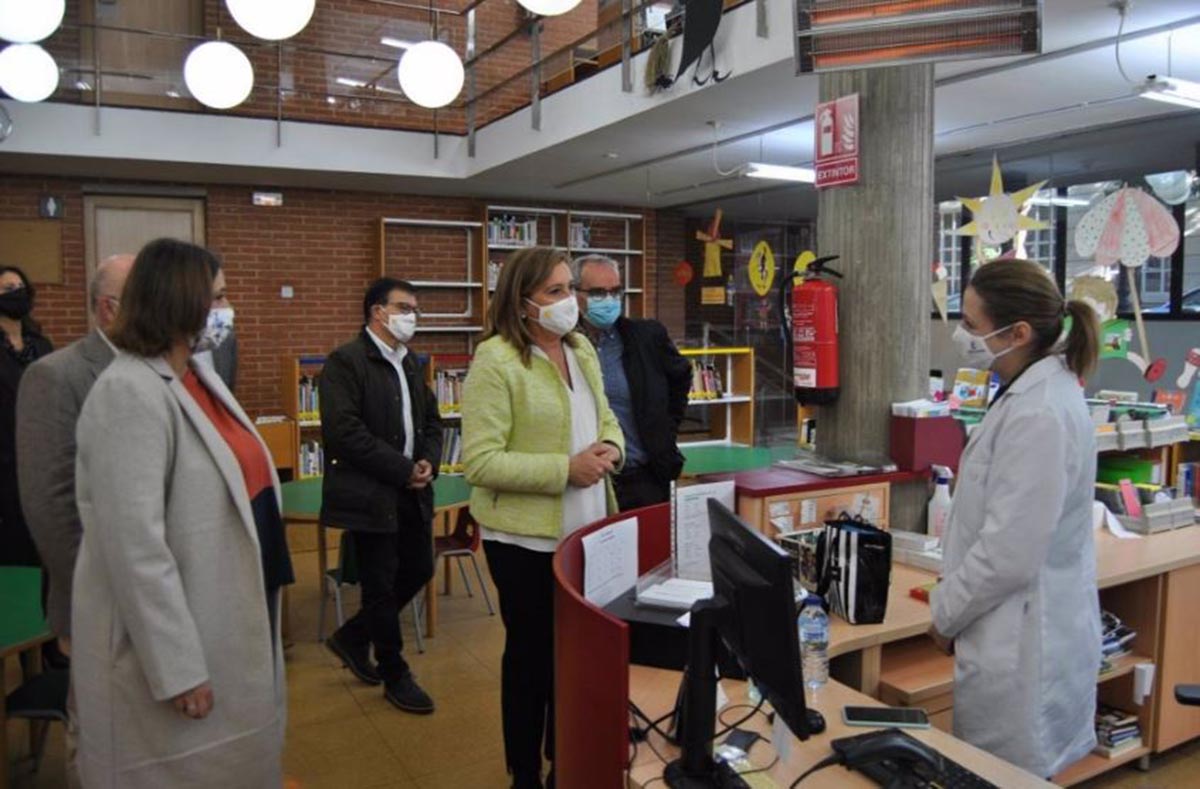 La consejera Rosa Ana Rodríguez visitó la Biblioteca pública de Albacete