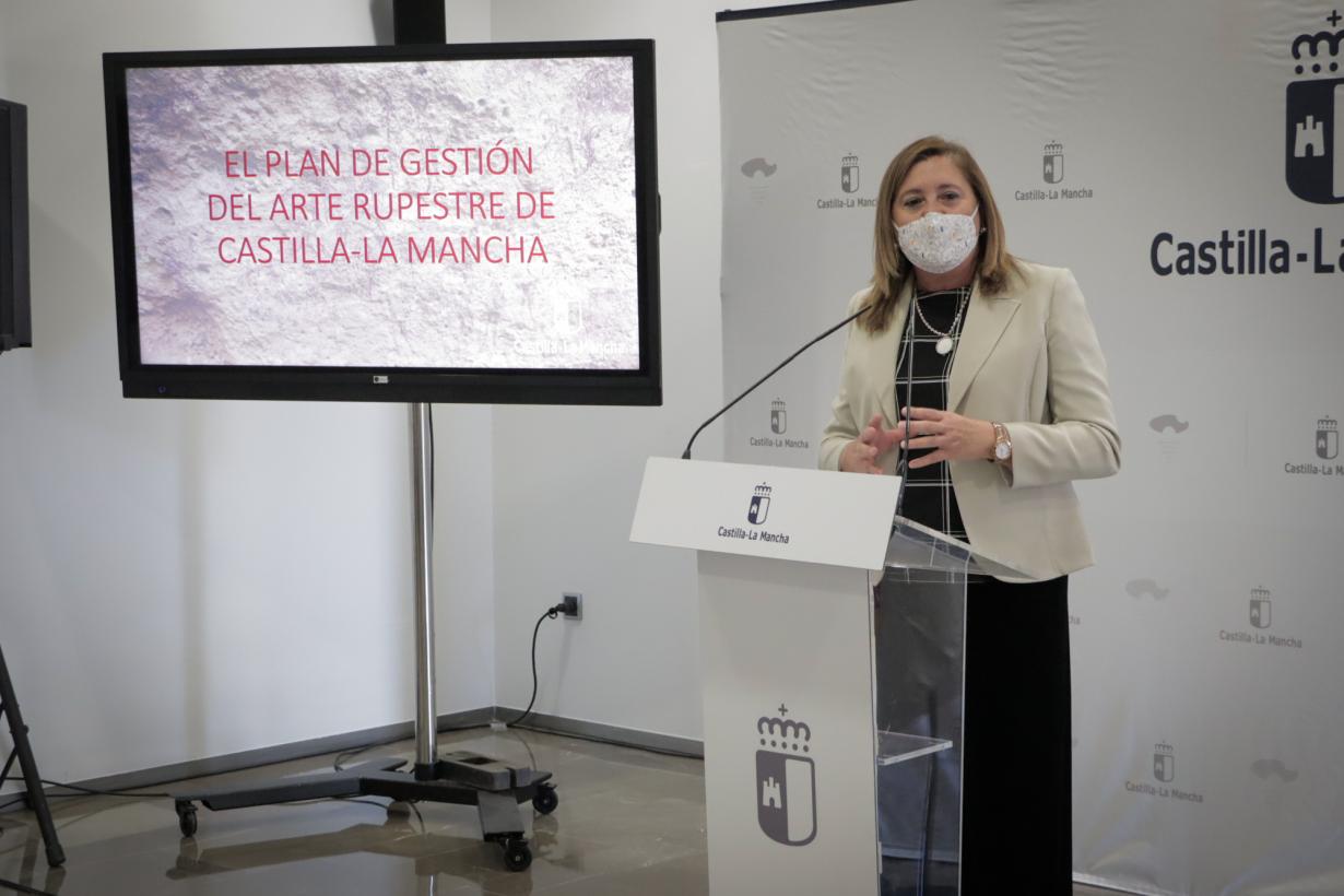 Rosana Rodríguez, durante el acto del arte rupestre en Hellín