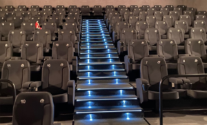 Interior de los Cines Artesiete Alfares.