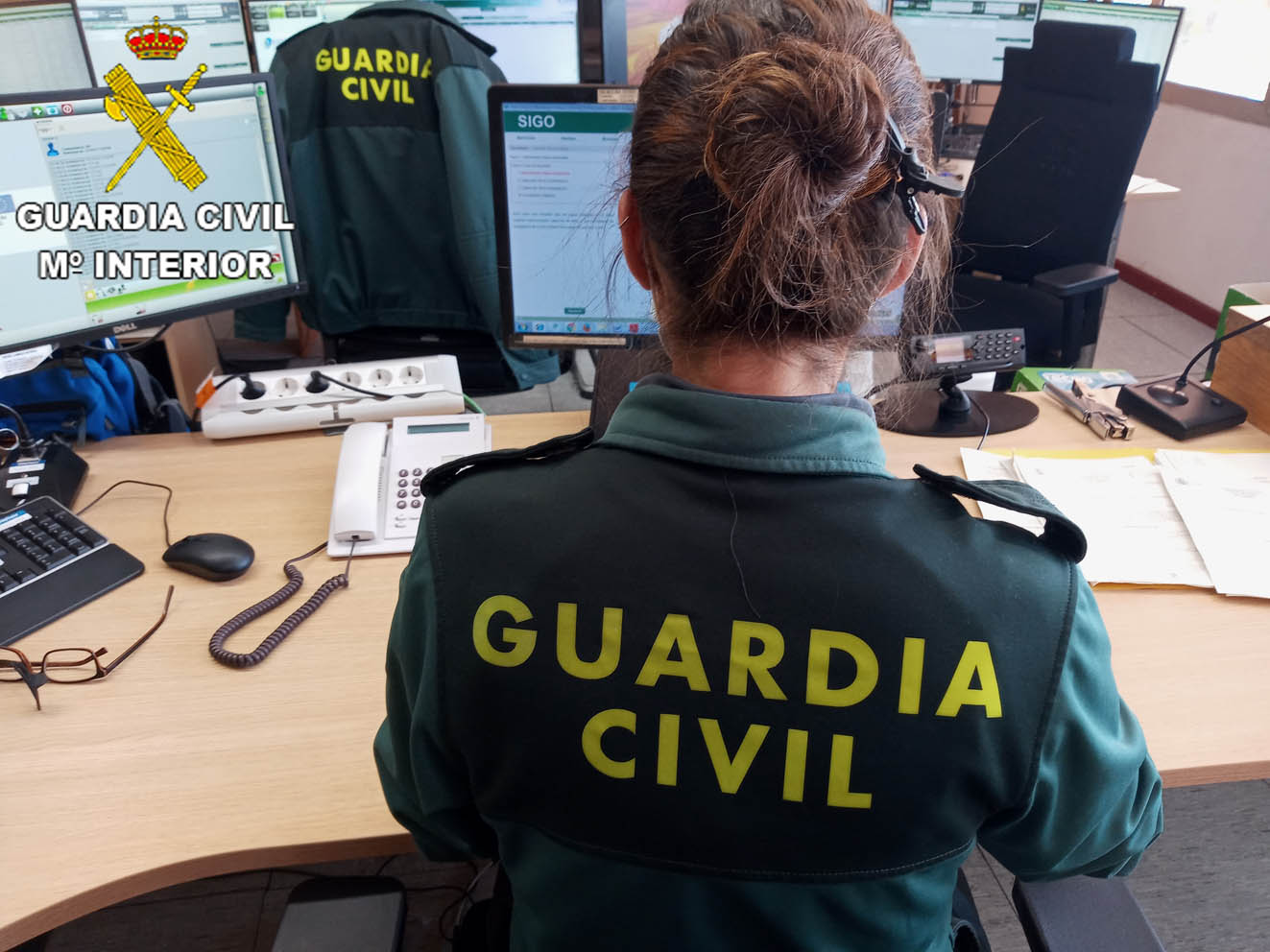 Guardia Civil, agente de la guardia civil, mujer guardia civil