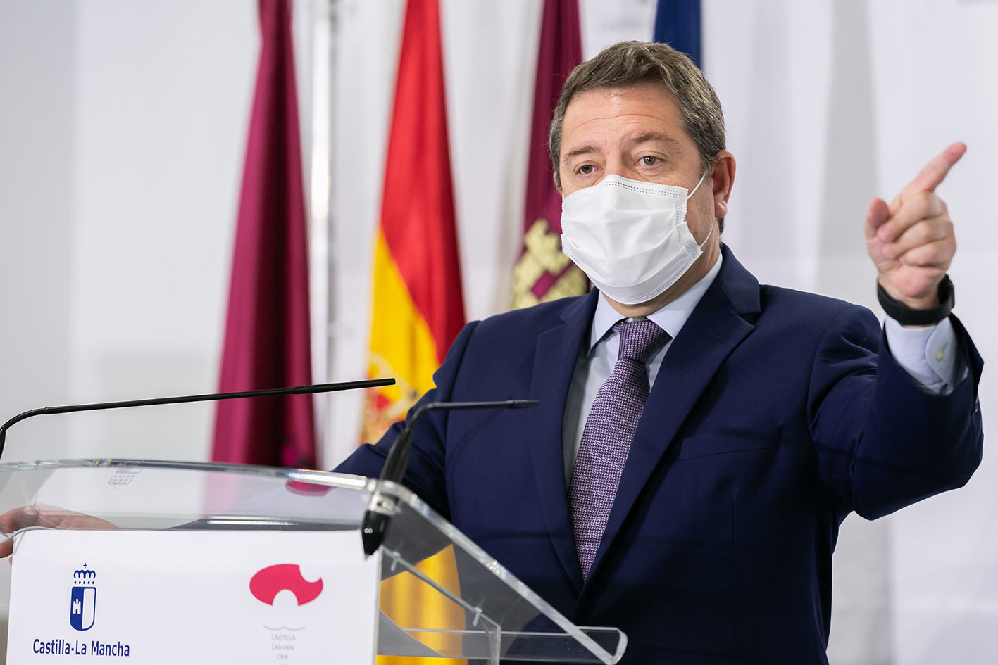 Emiliano García-Page, presidente de CLM, durante la inauguración de un nuevo consultorio médico en Illescas.