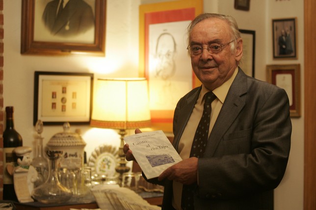 El paseo La Barrosa pasará a ser el paseo Joaquín Benito de Lucas