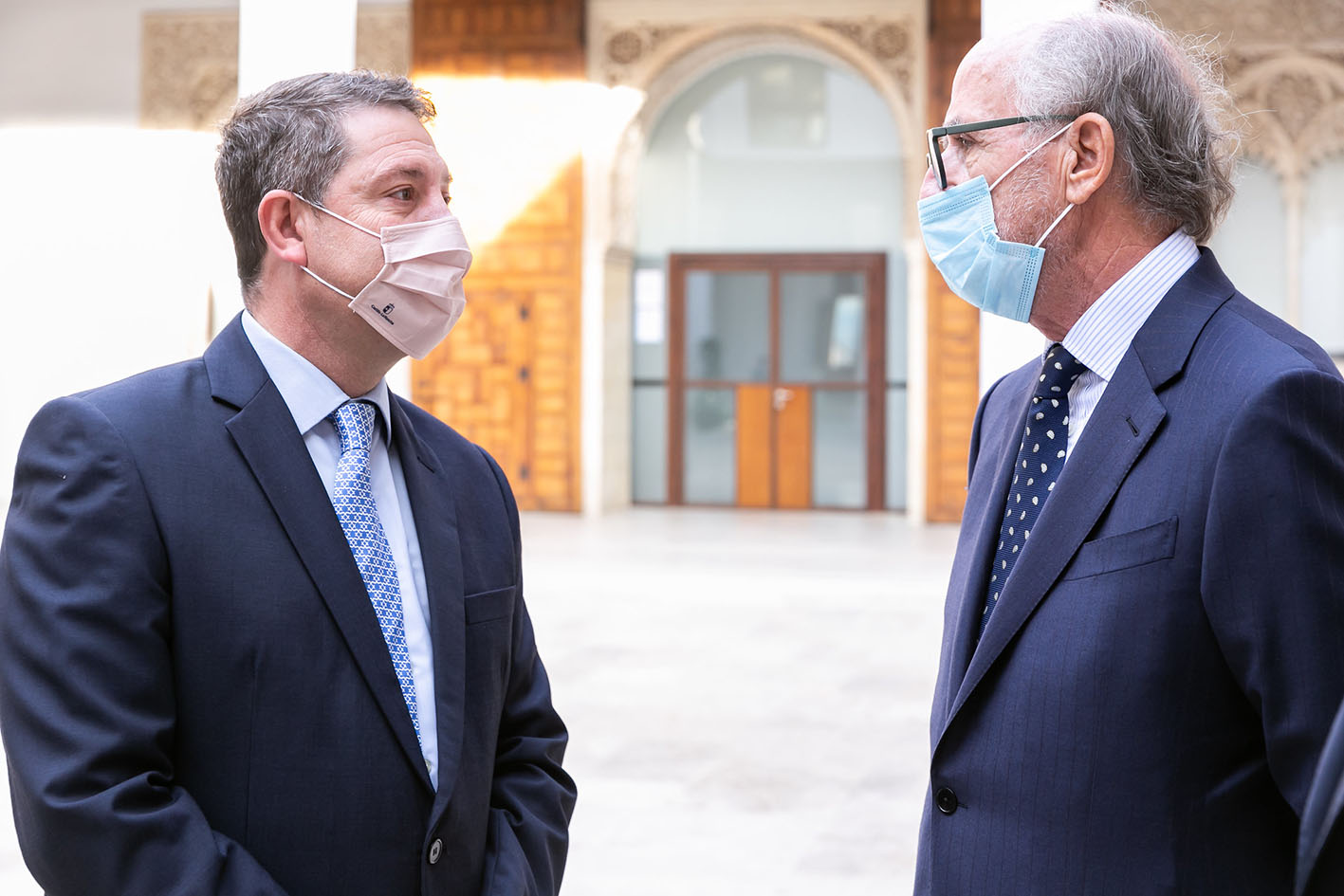 El presidente de Castilla-La Mancha, Emiliano García-Page y el presidente de Repsol, Antonio Brufau.