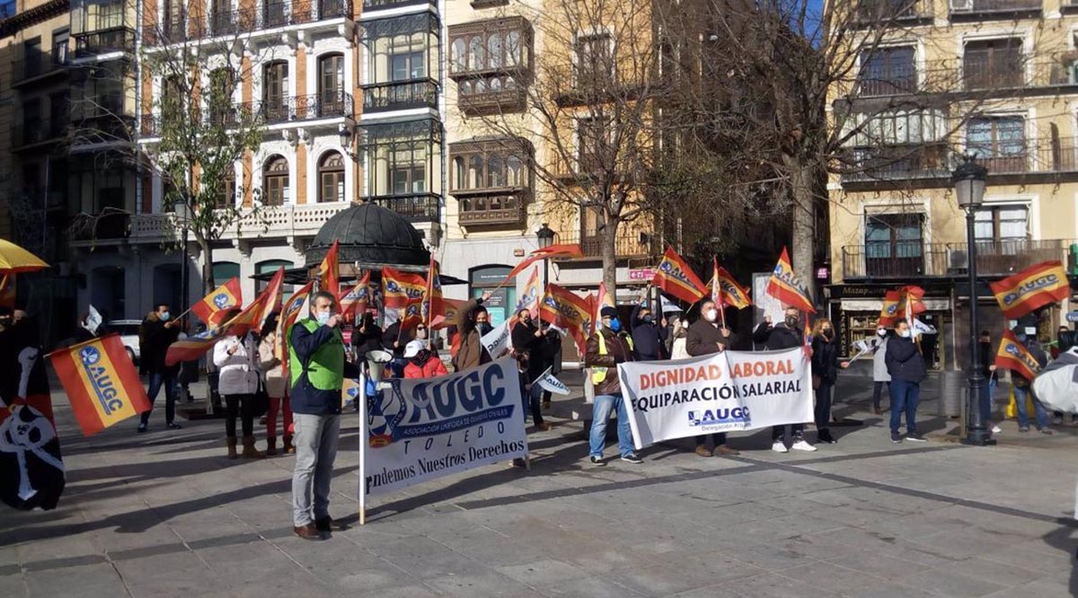 Manifestación de guardias civiles en Toledo por el reparto de la productividad