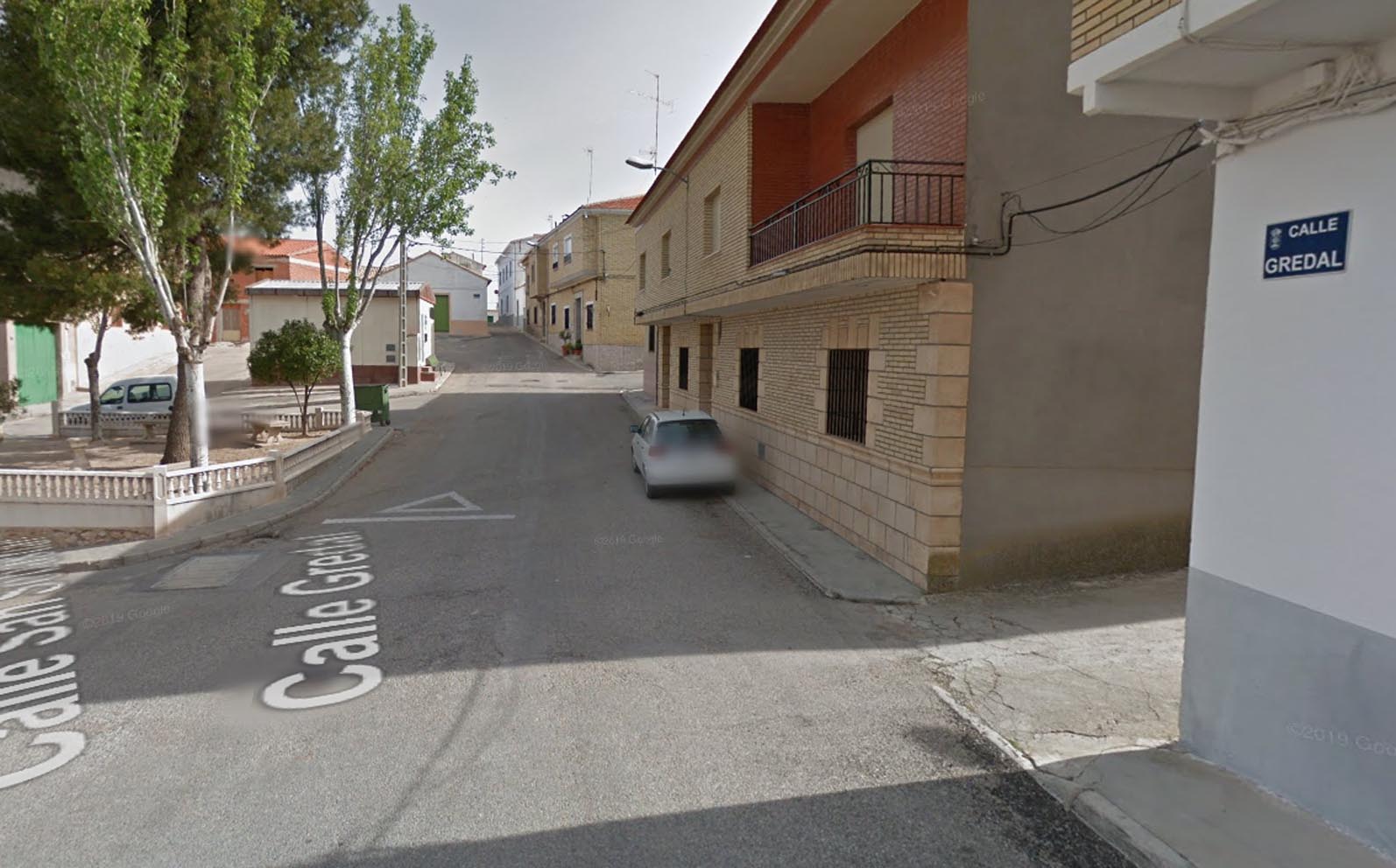 Calle Gredal, en La Alberca de Záncara, donde ha fallecido un hombre en un incendio.