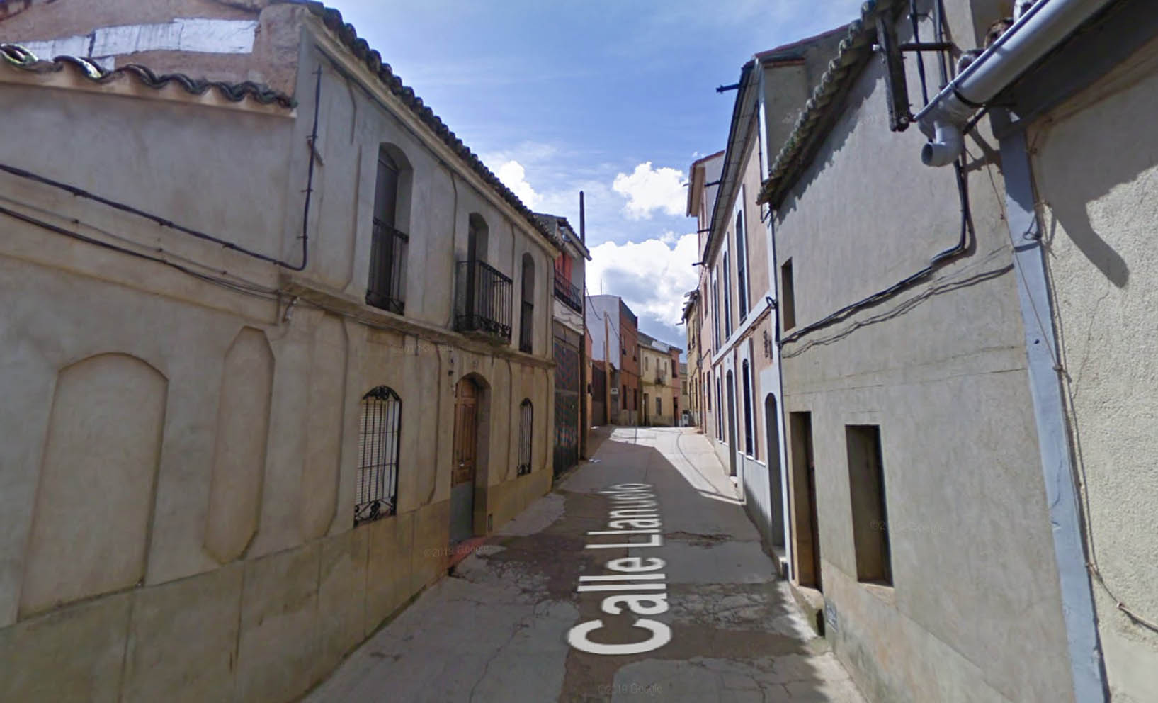 Calle Llanuelo, en Los Navallucillos.