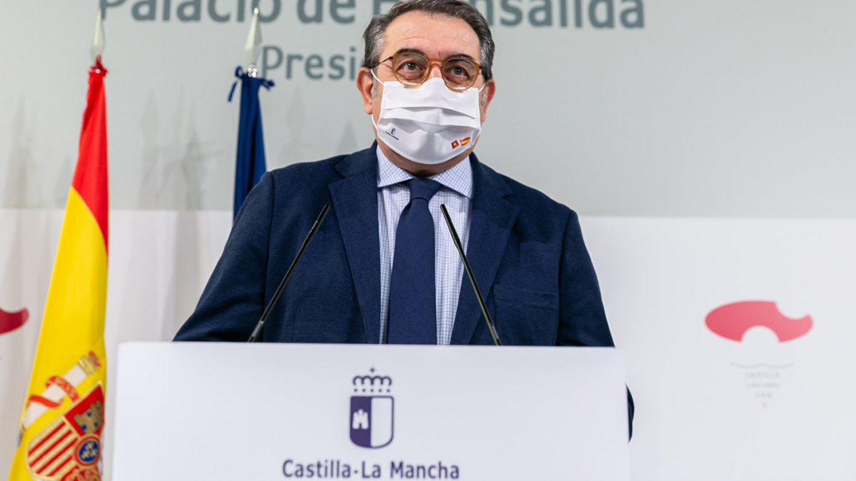 El consejero de Sanidad, Jesús Fernández Sanz, en una foto de archivo