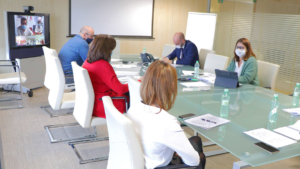 Imagen de la reunión de la Mesa Sectorial del Sescam, donde se ha dado el visto bueno a la nueva Oferta Pública de Empleo del Sescam.