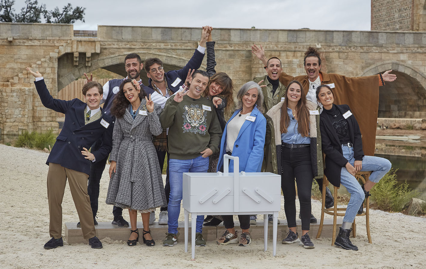 Los aprendices de "Maestros de la Costura" disfrutaron con su presencia en Puy du Fou.