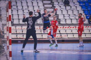El Incarlopsa Cuenca arañó la victoria en la propicia cancha del Sinfín. Foto: @BMSinfín