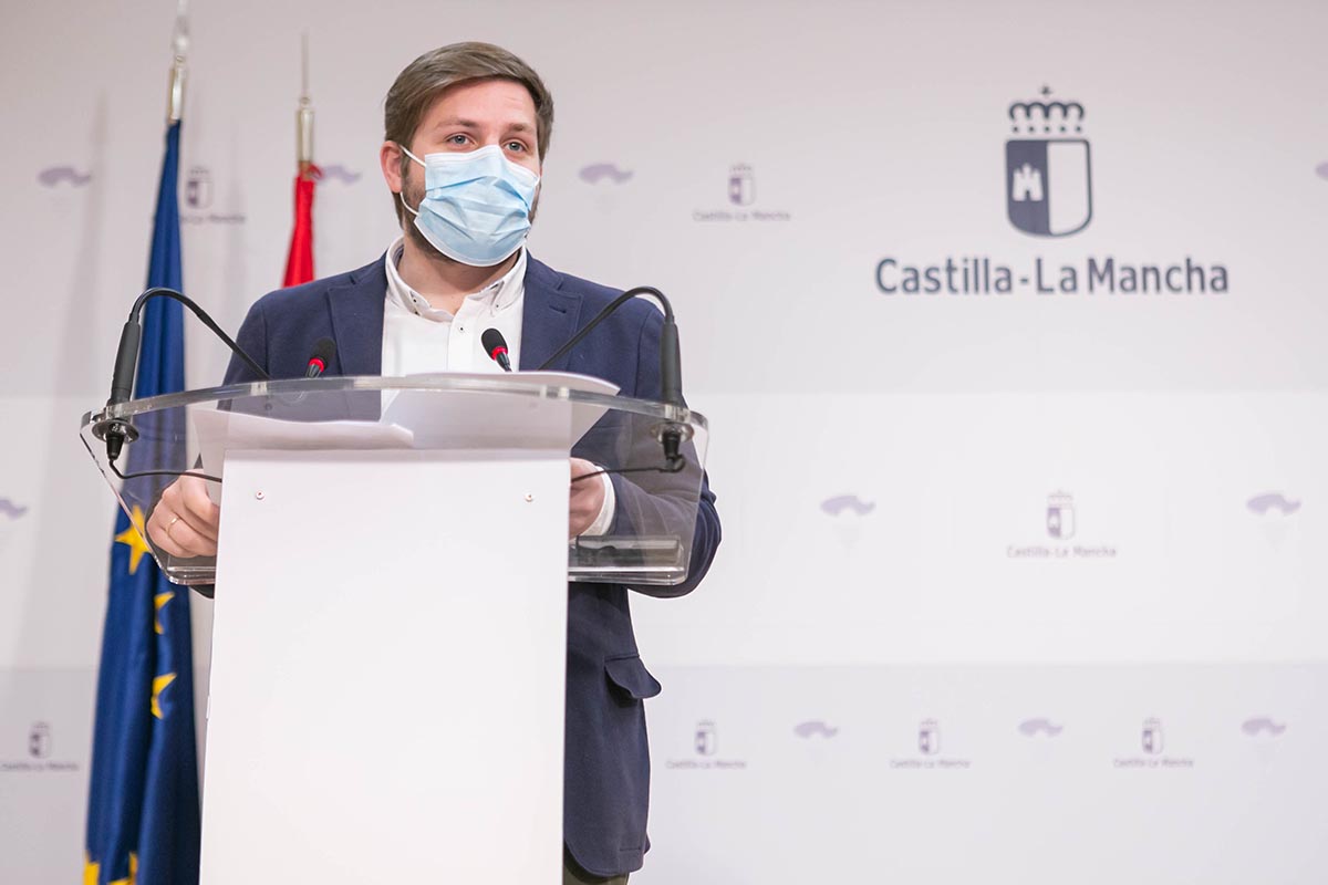 Nacho Hernando, explicando las alegaciones de CLM al AVE Madrid-Extremadura