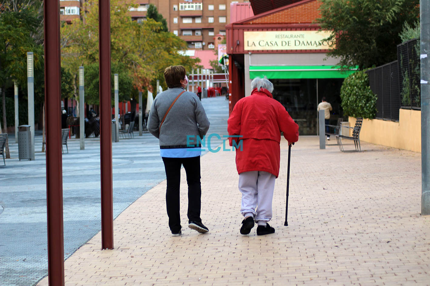 Las personas mayores pueden salir de las residencias con determinadas medidas