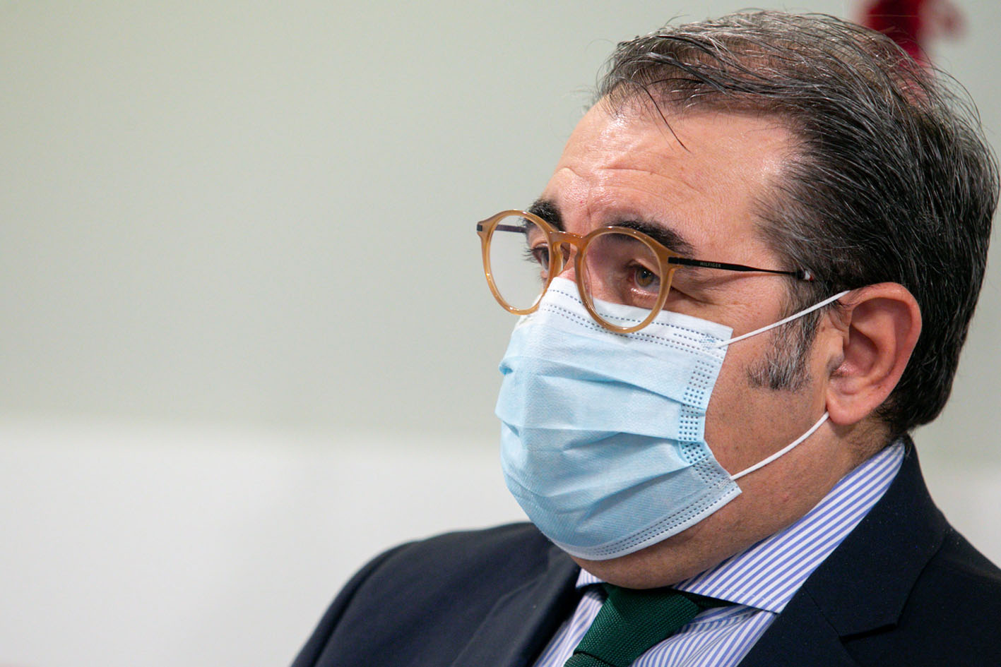 Jesús Fernández Sanz, consejero de Sanidad, ha destacado el impresionante trabajo realizado por los sanitarios.