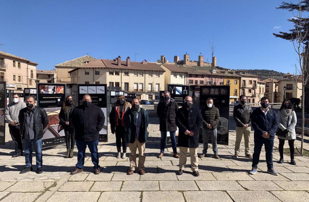 Inauguración de la exposición "El Paseo de los Artesanos"