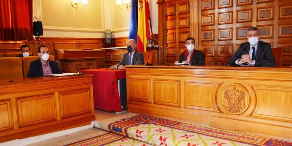 Detalle del Pleno de hoy en la Diputación de Toledo