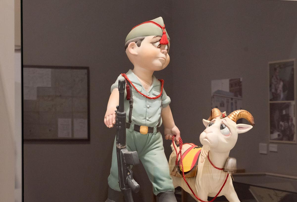 Detalle de la exposición "100 años de la Legión"