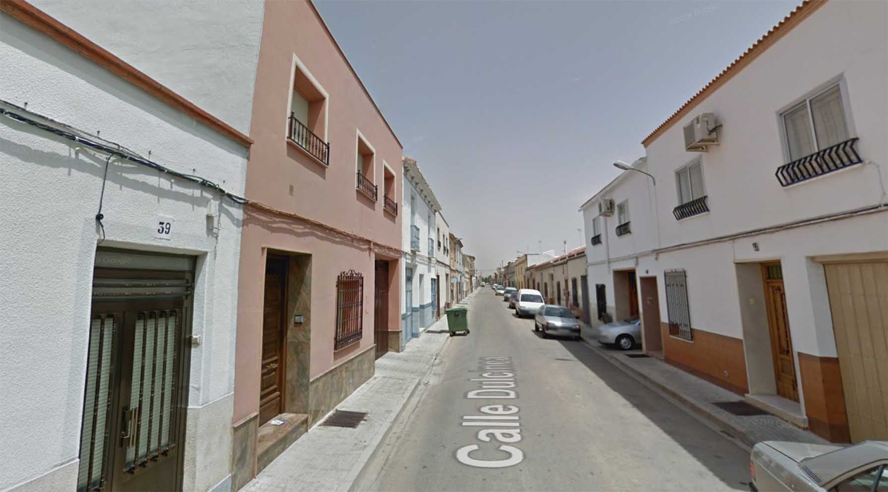 La pelea que ha terminado con un hachazo ha ocurrido en el interior de una vivienda de la calle Dulcinea, en Tomelloso.