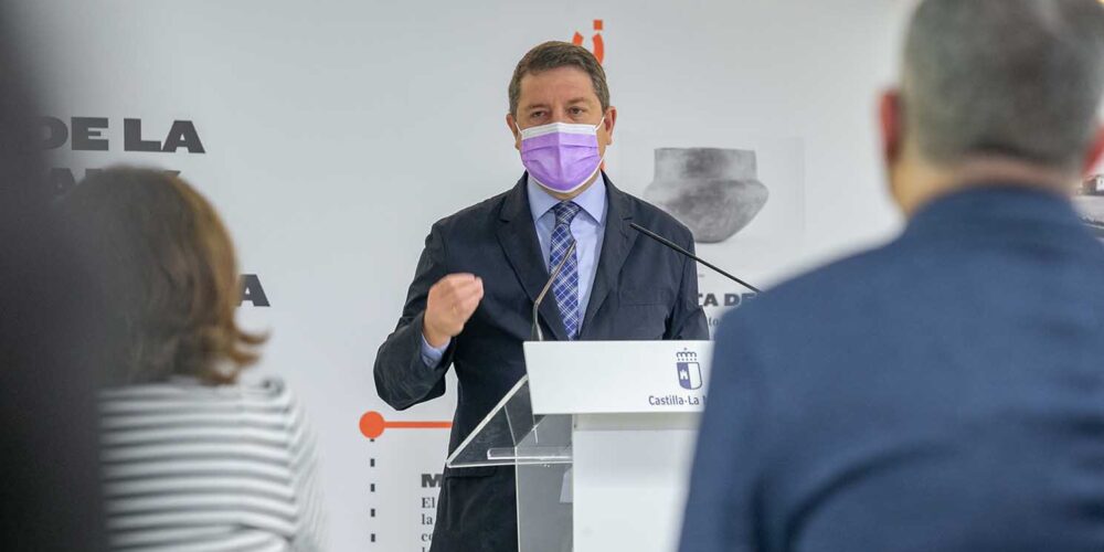 El presidente de Castilla-La Mancha, Emiliano García-Page, en la inauguración del Centro de Recepción de Visitantes.