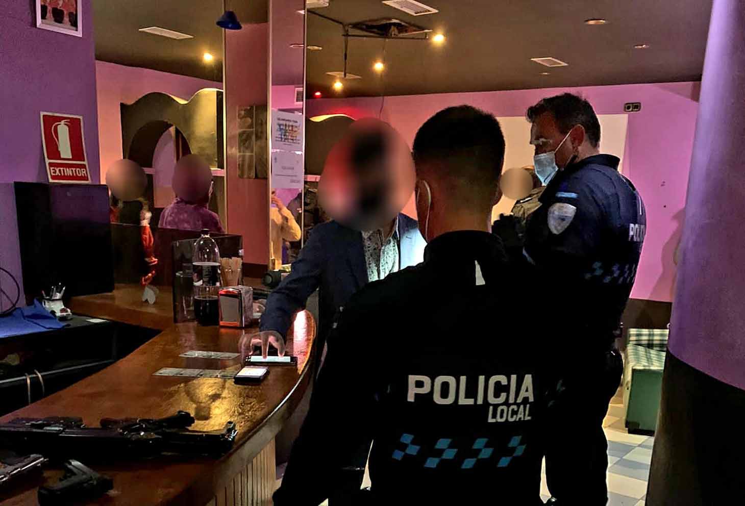 La Policía Local desalojó una fiesta en Santa Bárbara,